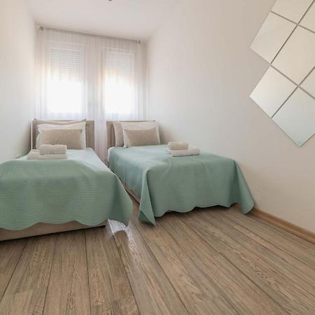 Bella Apartment Нови Сад Екстериор снимка