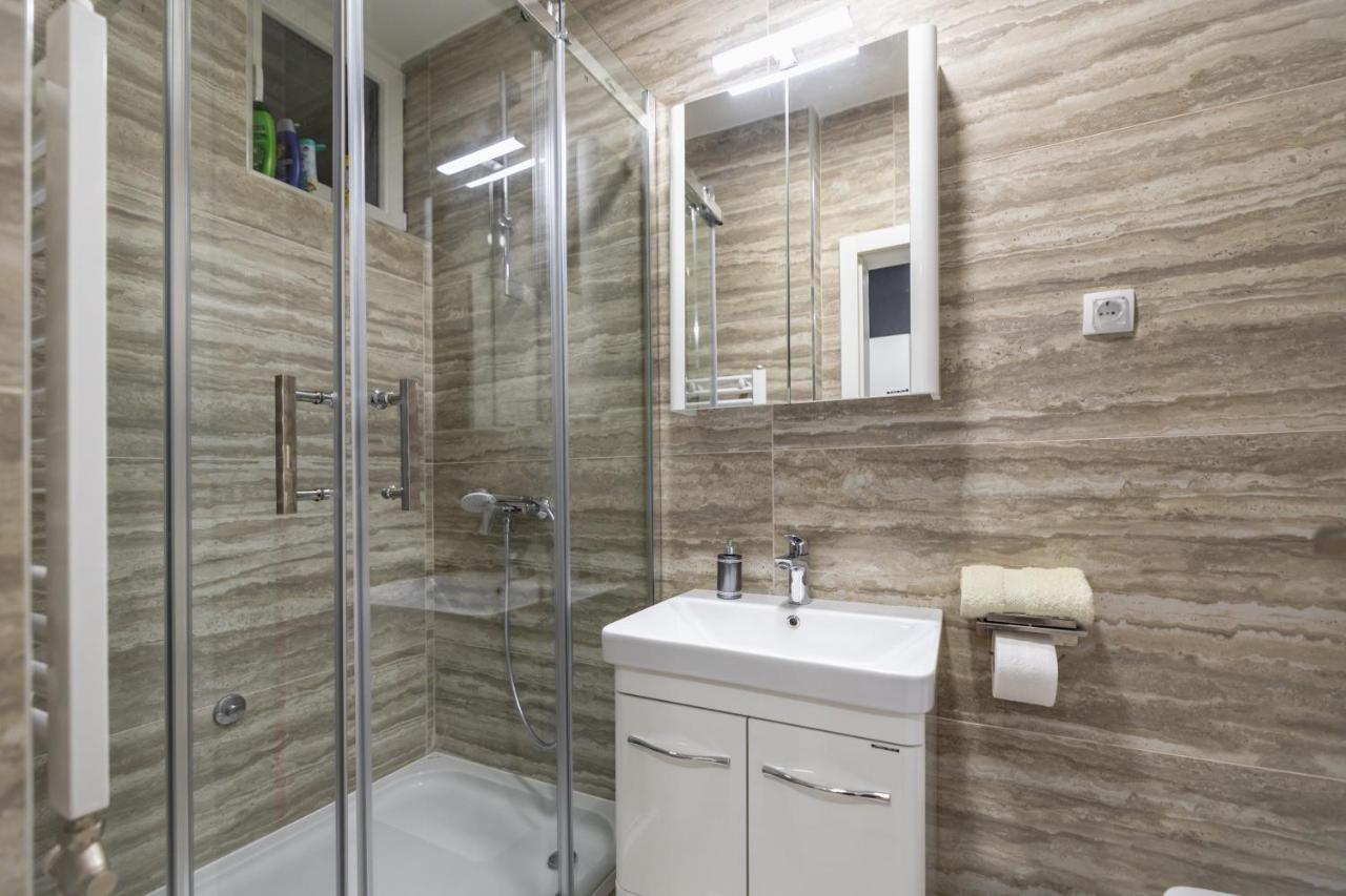 Bella Apartment Нови Сад Екстериор снимка