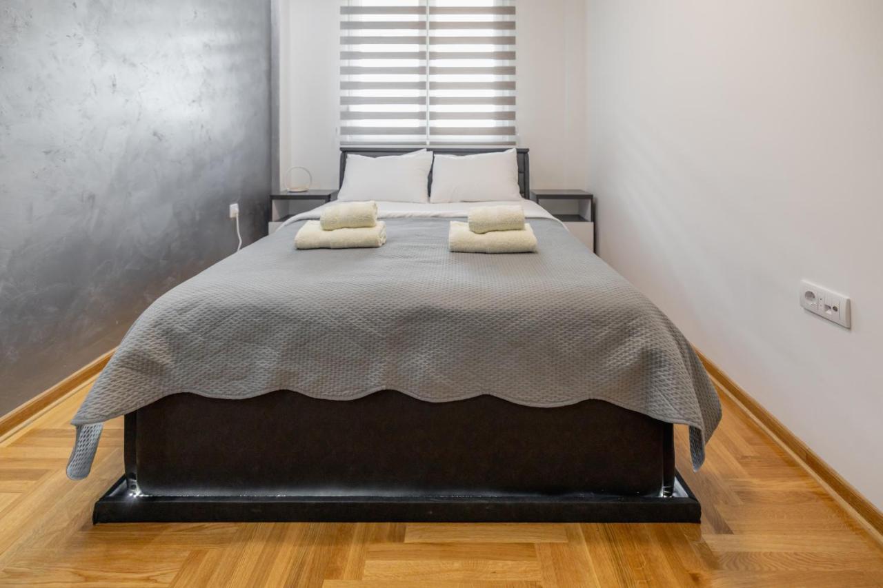 Bella Apartment Нови Сад Екстериор снимка