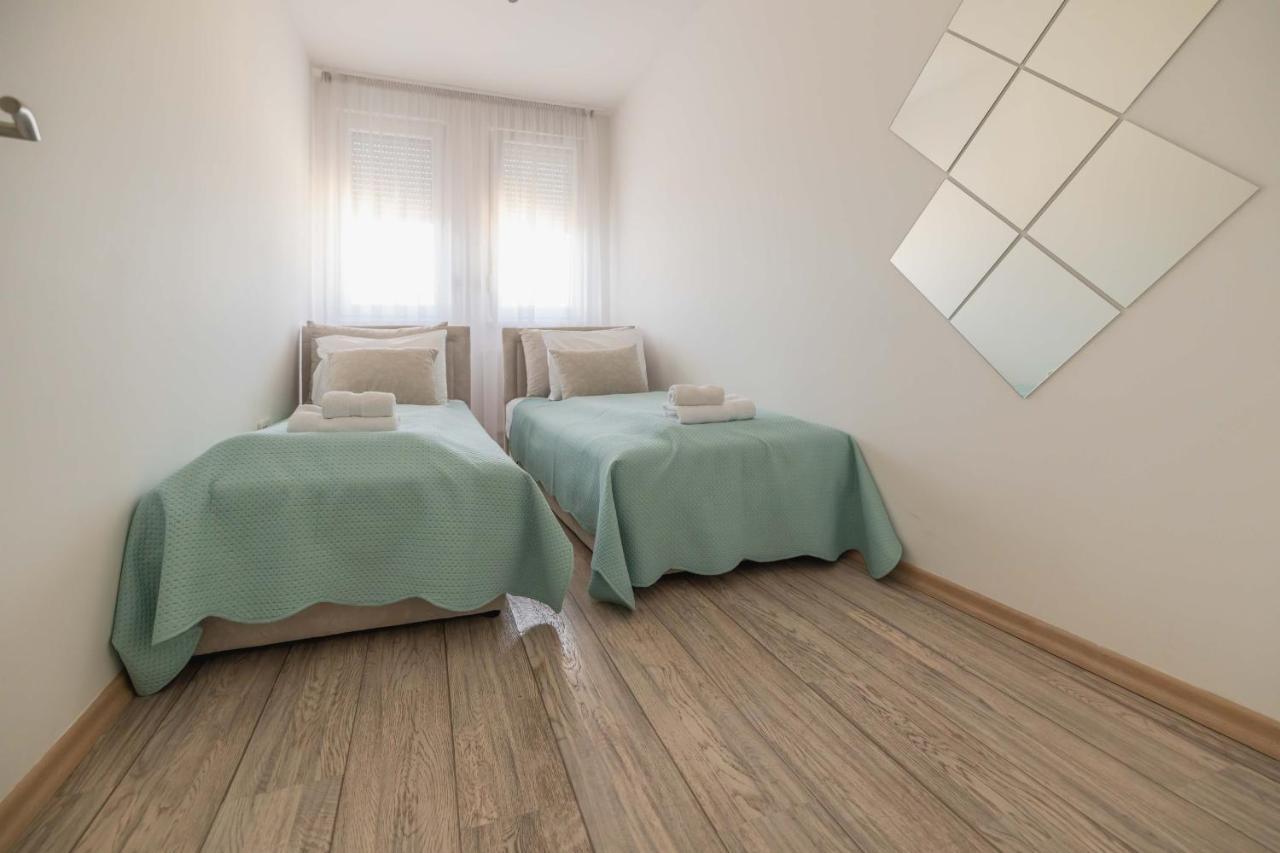 Bella Apartment Нови Сад Екстериор снимка