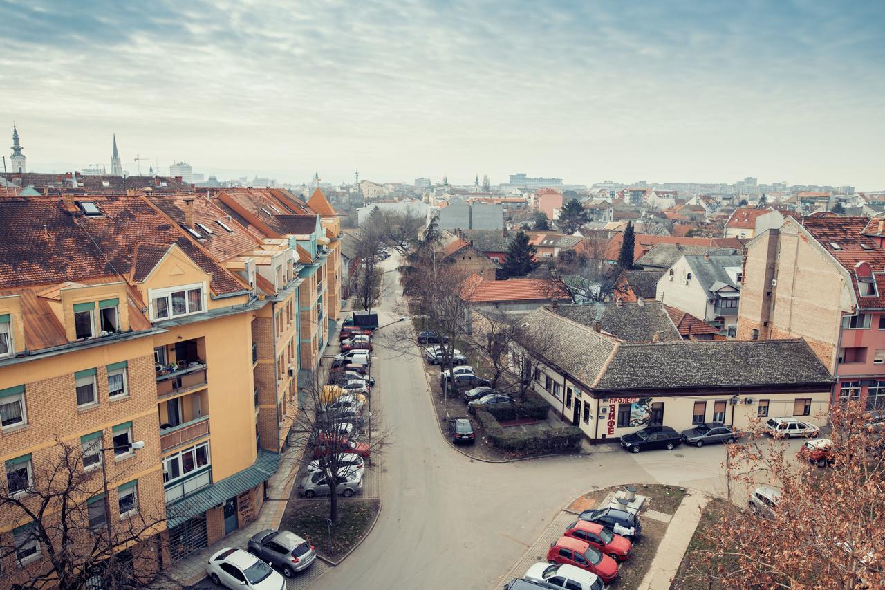 Bella Apartment Нови Сад Стая снимка